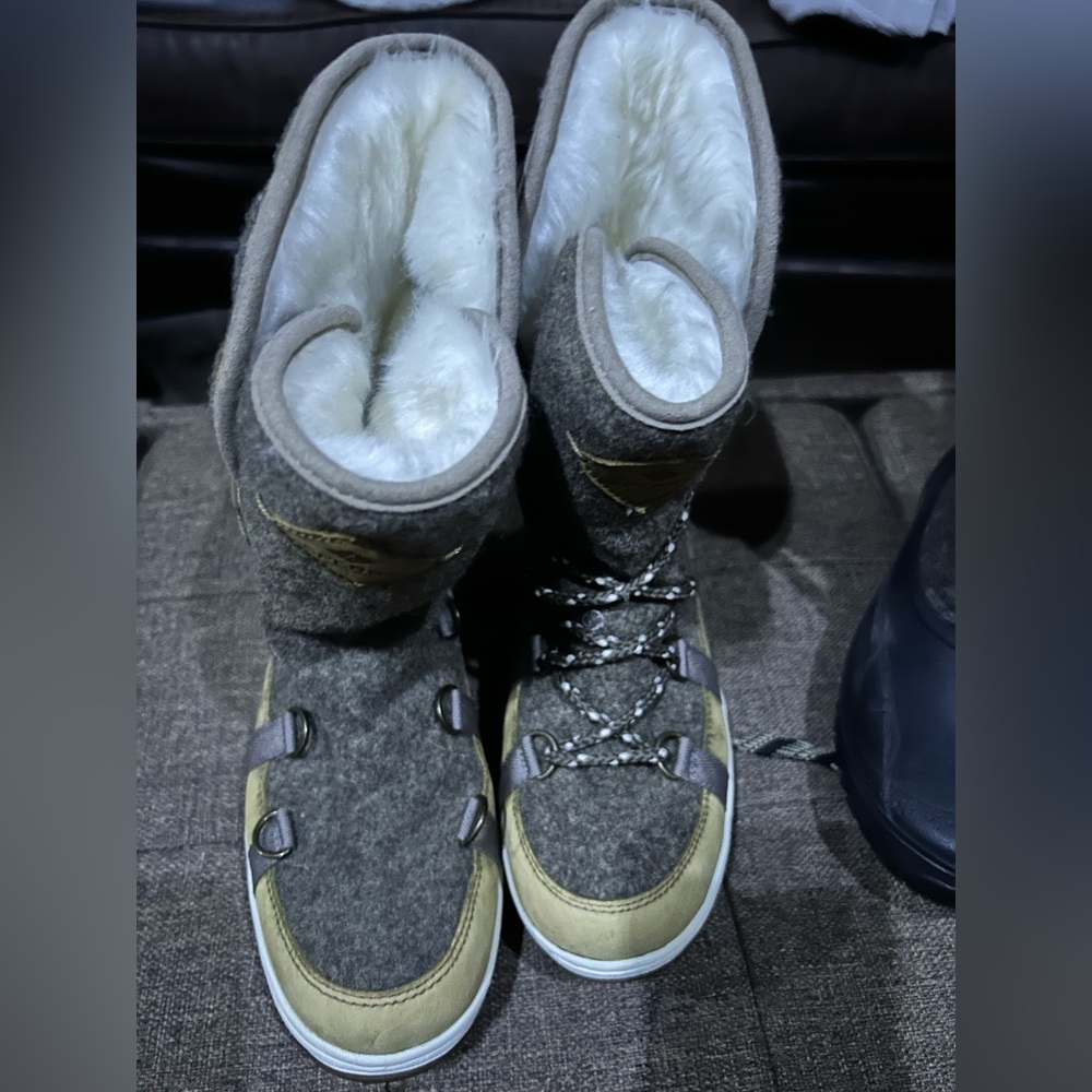 Sperry winter boots